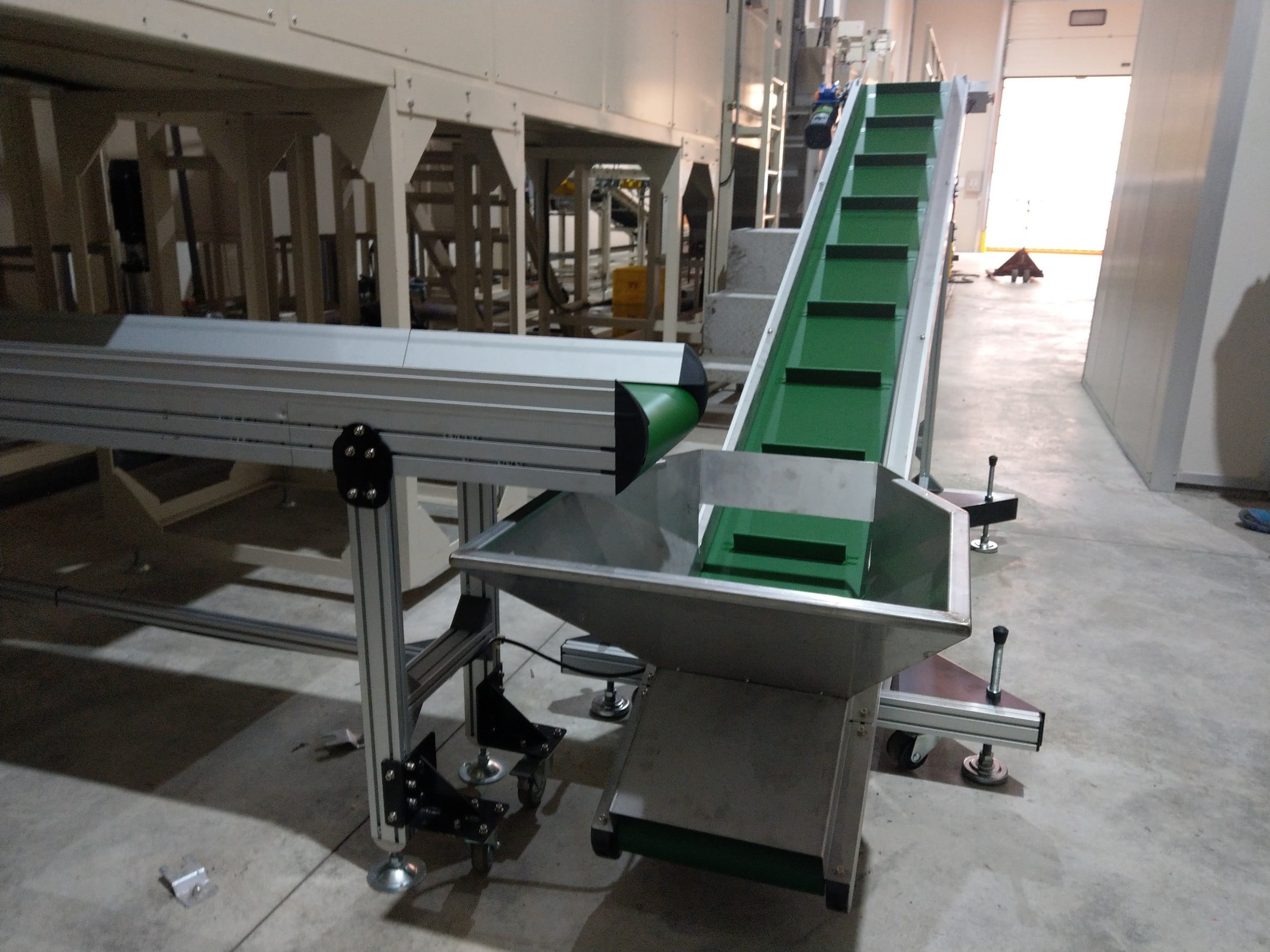 Aluminum extrusion belt flat conveyor & aluminum extrusion belt climbing conveyor - whole plant planning    