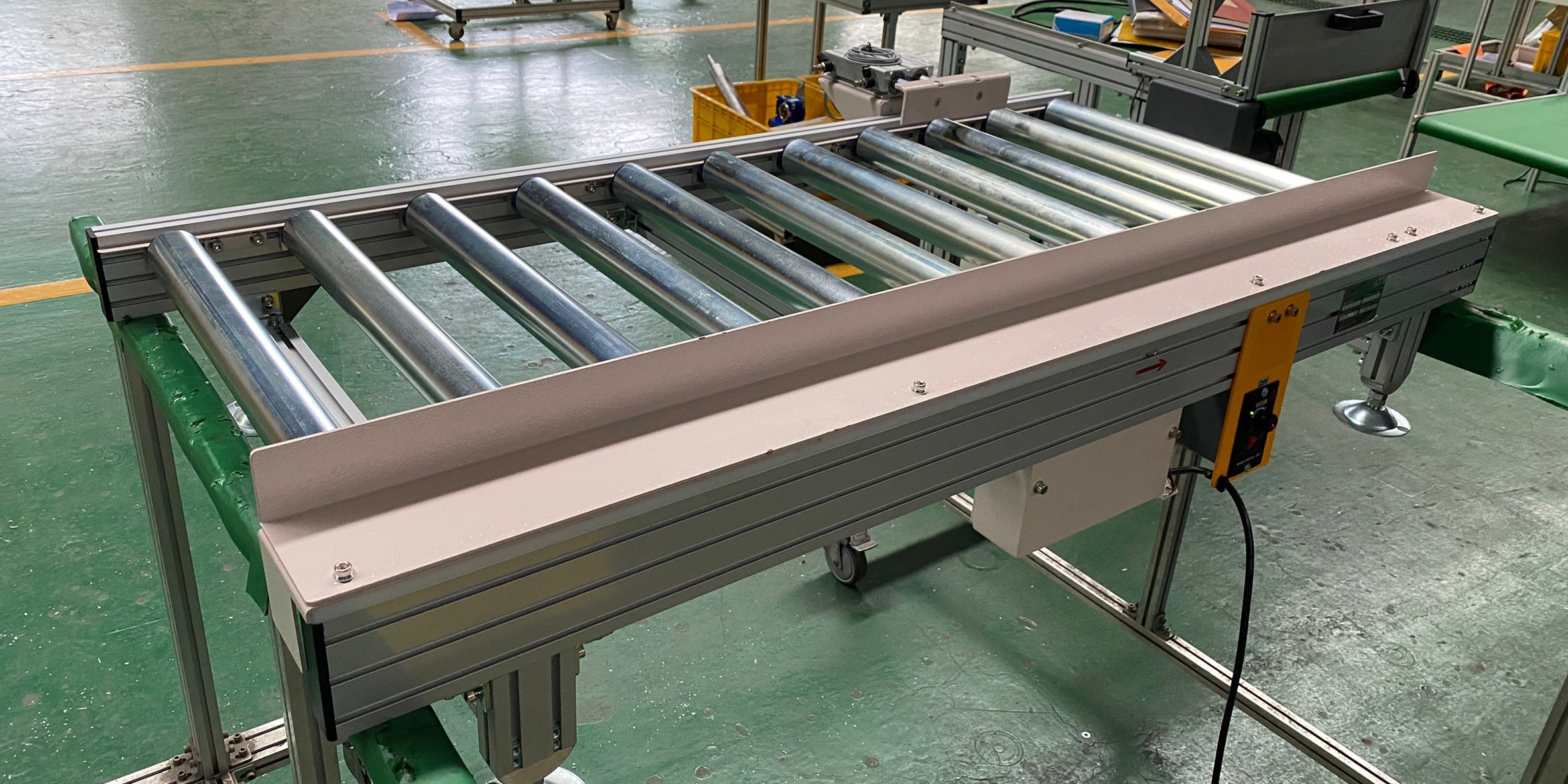 鋁擠型雙皮帶式升降輸送機輸送帶 | Aluminum Extrusion Dual-Belt Conveyor